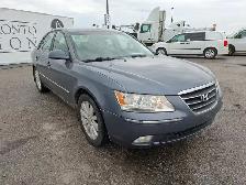 2010 Hyundai SONATA - Photo 3