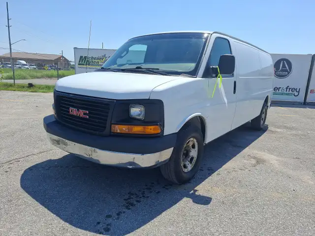 2017 GMC Savana