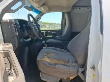 2017 GMC Savana - Photo 10