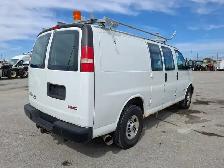 2011 GMC Savana - Photo 5
