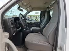 2011 GMC Savana - Photo 10