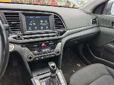 2017 Hyundai ELANTRA - Photo 12