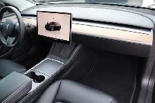 2022 Tesla Model 3 - Photo 11