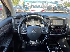 2019 Mitsubishi Outlander ES AWC AWD 7 Passenger | Sunroof | Hea - Photo 18