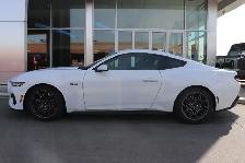 2024 Ford Mustang GT - Photo 3