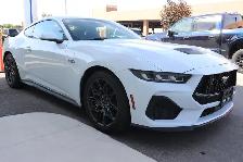 2024 Ford Mustang GT - Photo 4