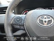 2025 TOYOTA RAV4 | XLE | AWD | SUNROOF | LOW KM & WARRANTY - Photo 2