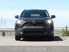 2025 TOYOTA RAV4 | XLE | AWD | SUNROOF | LOW KM & WARRANTY - Photo 7