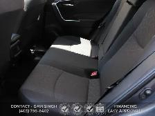 2025 TOYOTA RAV4 | XLE | AWD | SUNROOF | LOW KM & WARRANTY - Photo 9