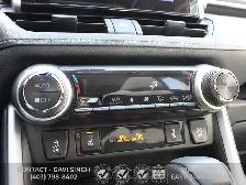 2025 TOYOTA RAV4 | XLE | AWD | SUNROOF | LOW KM & WARRANTY - Photo 15