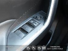 2025 TOYOTA RAV4 | XLE | AWD | SUNROOF | LOW KM & WARRANTY - Photo 19