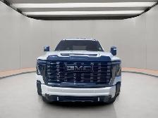2024 GMC Sierra 3500 Denali Ultimate. 6.6L V8 4WD. Crew Cab Leat - Photo 7