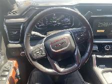 2024 GMC Sierra 3500 Denali Ultimate. 6.6L V8 4WD. Crew Cab Leat - Photo 15