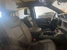2024 GMC Yukon XL Denali. 6.2L V8 4WD. Leather Sunroof HUD - Photo 24