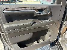 2024 Chevrolet Silverado 1500 LT. 3.0L 6Cyl 4WD Diesel. Leather - Photo 4