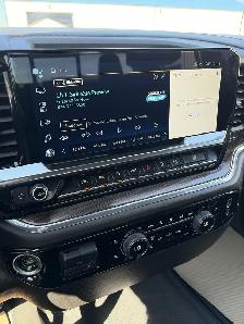 2024 Chevrolet Silverado 1500 LT. 3.0L 6Cyl 4WD Diesel. Leather - Photo 15