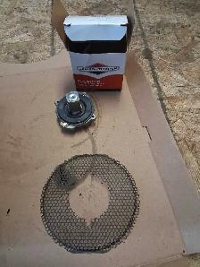 Very Good Briggs and Stratton 5hp Engine & a new starter clutch. - Photo 2