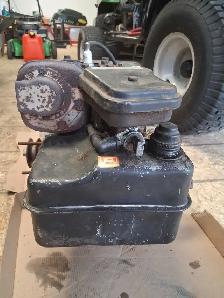 Very Good Briggs and Stratton 5hp Engine & a new starter clutch. - Photo 3