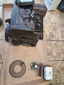 Very Good Briggs and Stratton 5hp Engine & a new starter clutch. - Photo 6