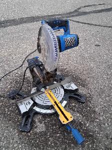 mastercraft saw $80 - Photo 2
