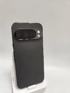 Google Pixel 10Pro 128gb Black Mint Condition W/Charger - Photo 2