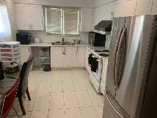 Room for rent (Yonge, Steeles very convenient location) - Photo 5