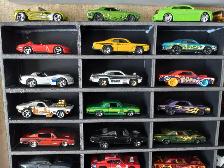 Hot Wheels  MOPAR Action Collection,  100 cars total - Photo 2
