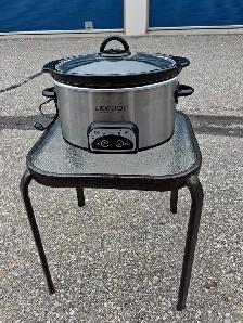 crock pot   grill set $120