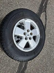 235/70/r16 tires with rims $580 - Photo 2