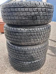 235/70/r16 tires with rims $580 - Photo 3