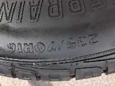 235/70/r16 tires with rims $580 - Photo 5