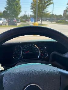 2012 Chevrolet 3500 cube van - Photo 7