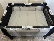 Graco Pack N Play - Photo 2