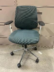 Best Quality Used Office Chair for Sale - Call Us Now! - Photo 2