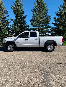 2008 RAM 1500 SLT QUADCAB SHORTBOX 4X4 5.7L HEMI 240K $8,800 OBO
