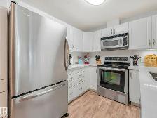 Renovated Pet-Friendly 3 Bed Condo   Parking - Photo 7