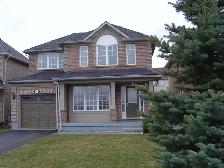 Detached house with 4 bedrm 4 baths 4 parking in Oakville