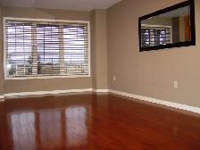 Detached house with 4 bedrm 4 baths 4 parking in Oakville - Photo 4