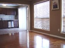 Detached house with 4 bedrm 4 baths 4 parking in Oakville - Photo 7