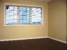 Detached house with 4 bedrm 4 baths 4 parking in Oakville - Photo 9