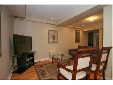 Detached house with 4 bedrm 4 baths 4 parking in Oakville - Photo 10