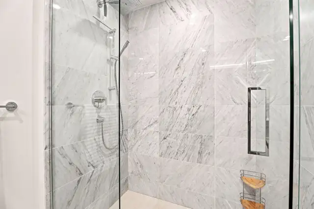 Luxury Executive Condo, Fully Furnished, All-inclusive