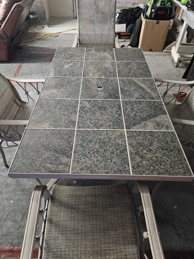 Dining Set Granite 'Stone-Tiled' Tabletop