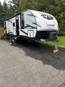 2022 Alpha Wolff Cherokee by Forest River model 26DBH -L