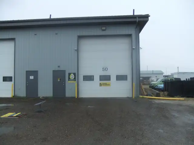 commercial bay and shop