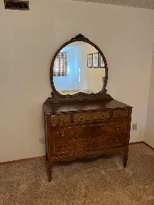 antique dresser set - Photo 2