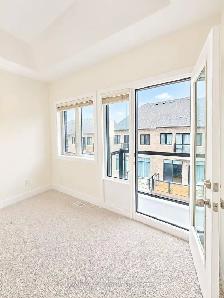 BEAUTIFUL NEW 3 BED 4 BATH TOWNHOME AVAILABLE IN RICHMOND HILL! - Photo 8