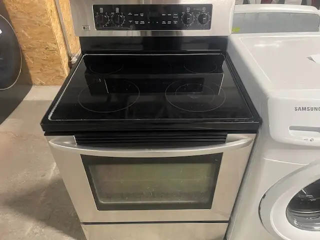 Cuisinière stainless vitrocéramique LG