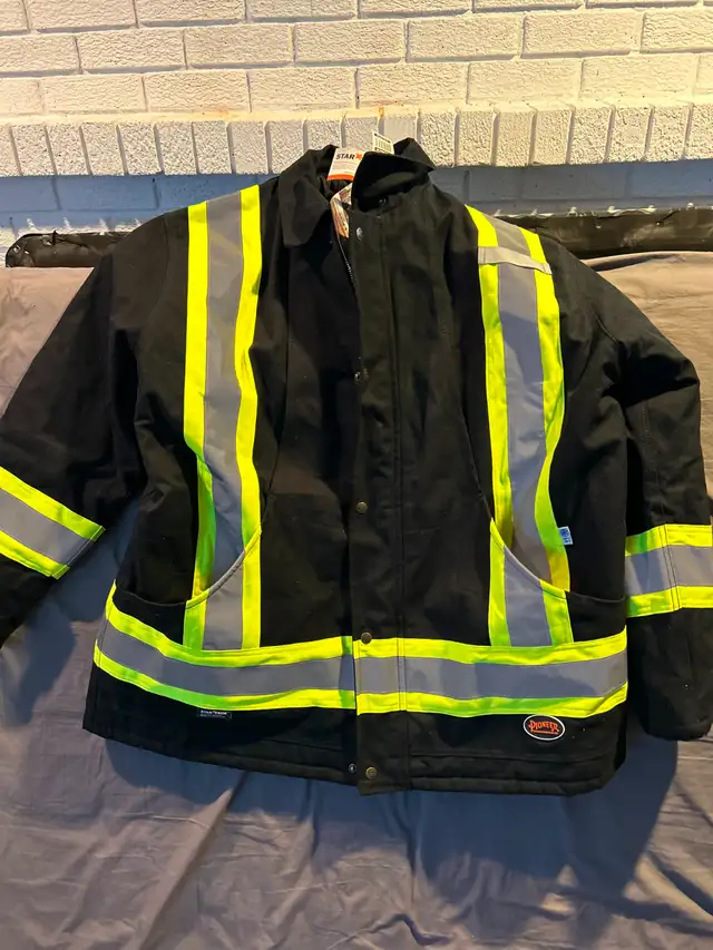 NEW (L) Pioneer High Visibility Heavy DutyReflective ,Quilted S
