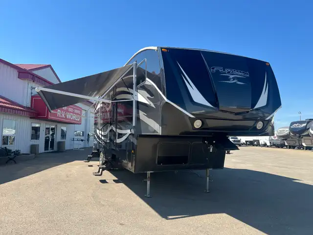 2011 Fuzion 305FZ